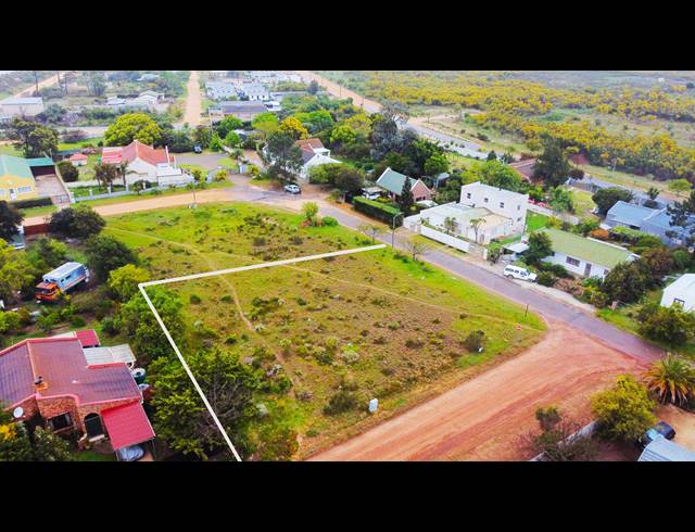 1,113M² VACANT LAND FOR SALE IN BOT RIVER AVENUES